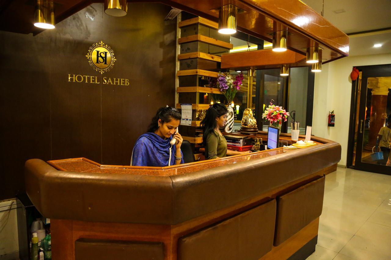 Hotel Saheb Panvel Bagian luar foto